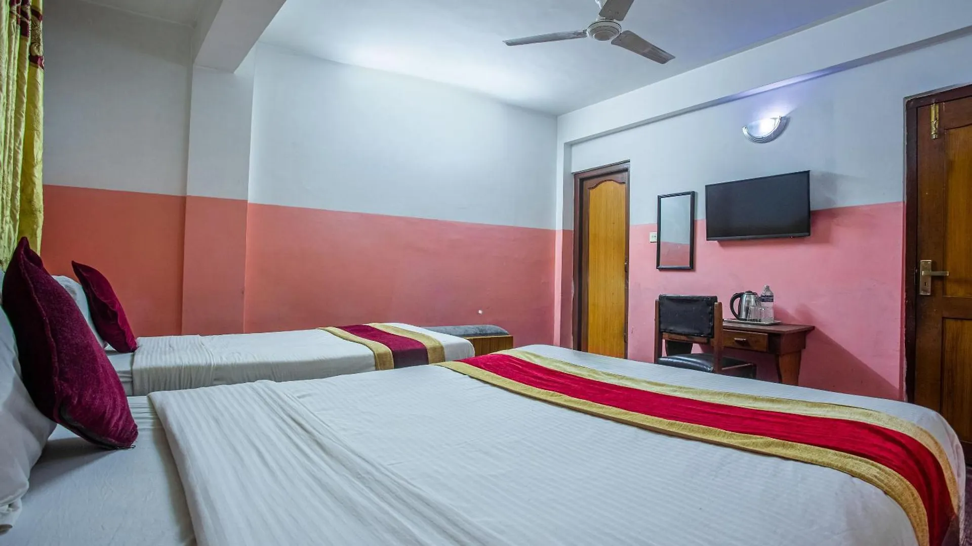 Oyo 810 Hotel Peace Golden Kathmandu